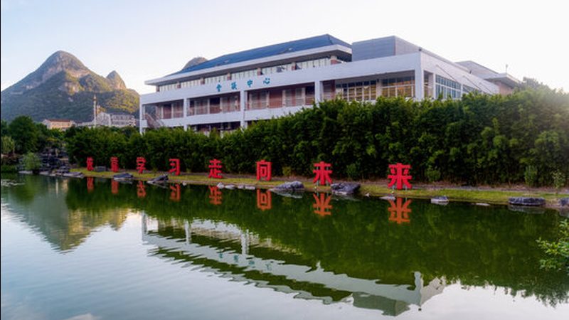 贴片机选型：如何从原理到实际应用一步到位